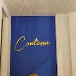 La Contessa